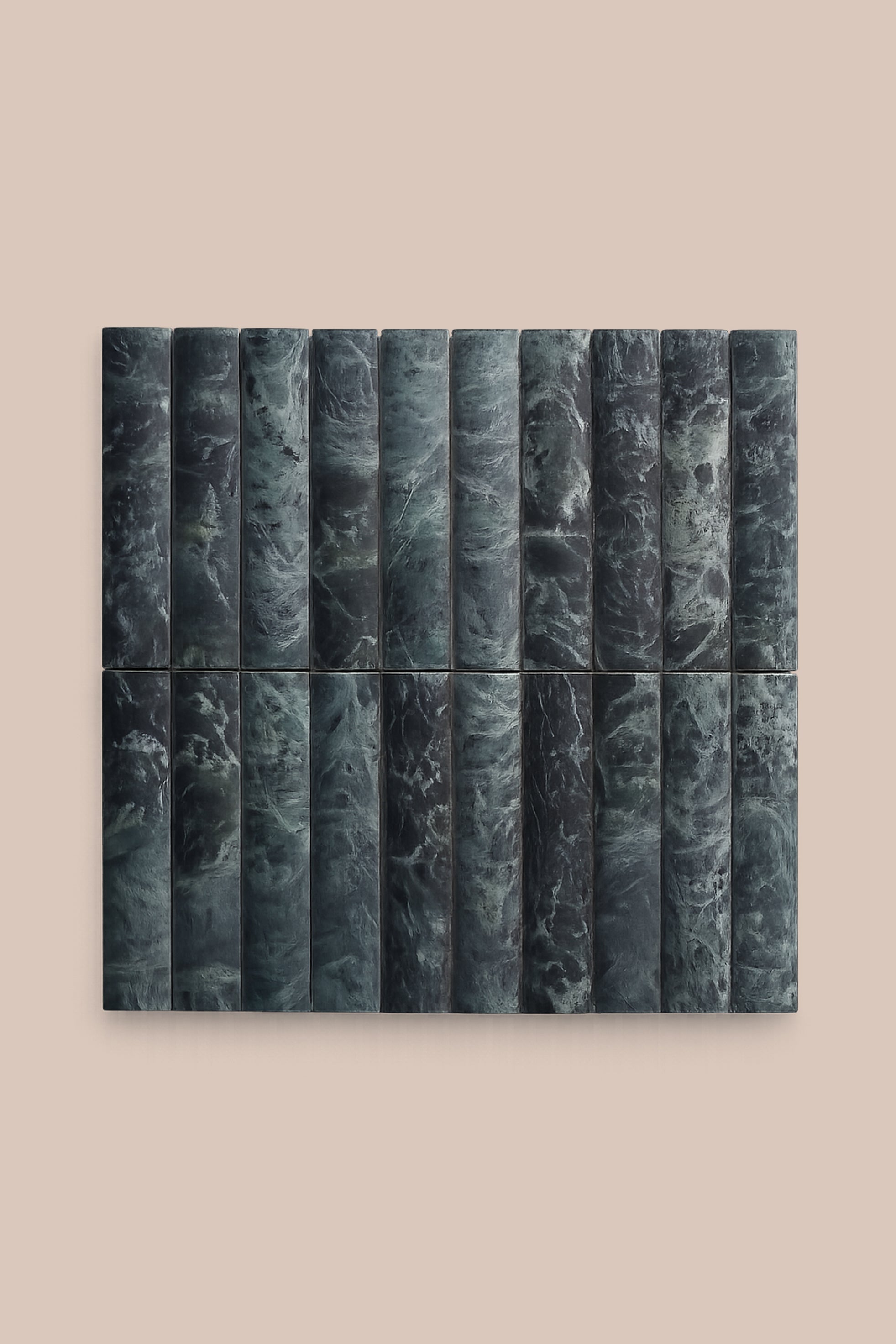 Fluted Stone Tile – 15 × 30 cm
