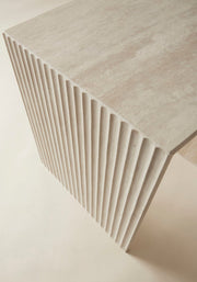 طاولة جانبية FLUTED Side Table
